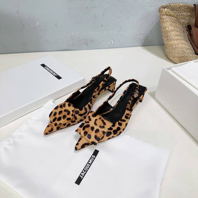 High Quality Factory! The New Style Of The Niche Fashion Brand Jacquemus 25 Spri