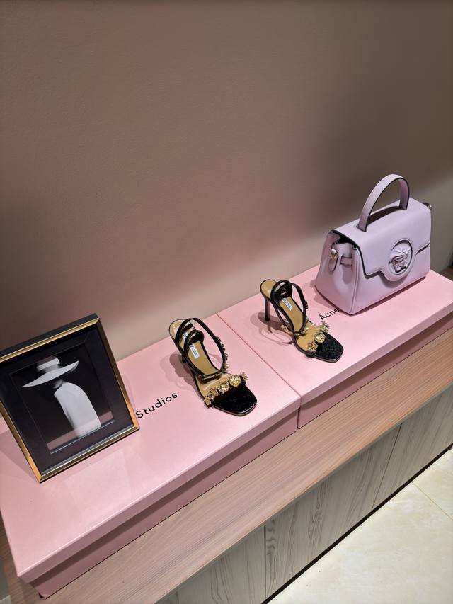 2025 New Aquazzura High-Heeled Sandals The Latest Rhinestone-Decorated High-Heel