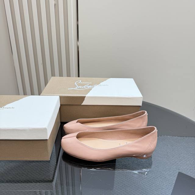 Margiela X Christian Louboutin This New Collaboration That Came In Spring Is Qui