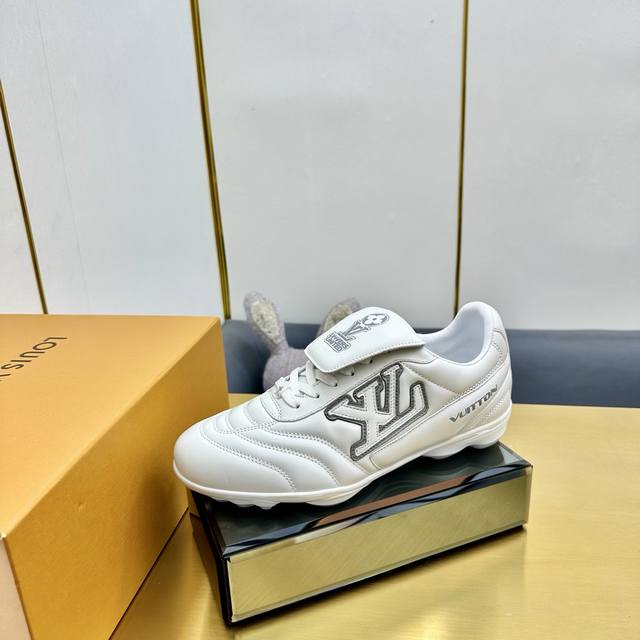 Factory Price Pp 2025 New Lv Couple's Same Style Sneakers, Wearing Them Will Mak