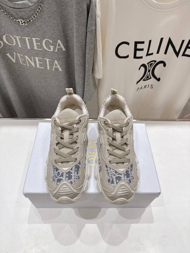 High Version In The Market Dior* Dior Vibe Sneakers Are The Iconic Style Of The
