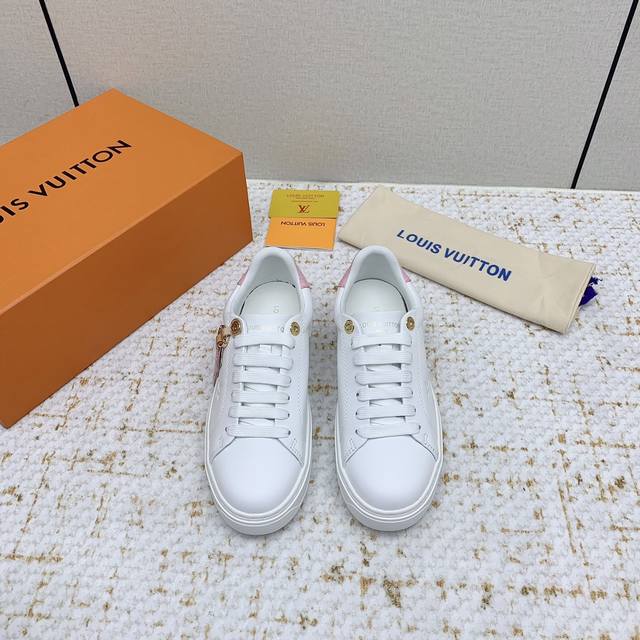 Factory High Version L~V Counter New Letter Rhinestone White Shoes Series New Up