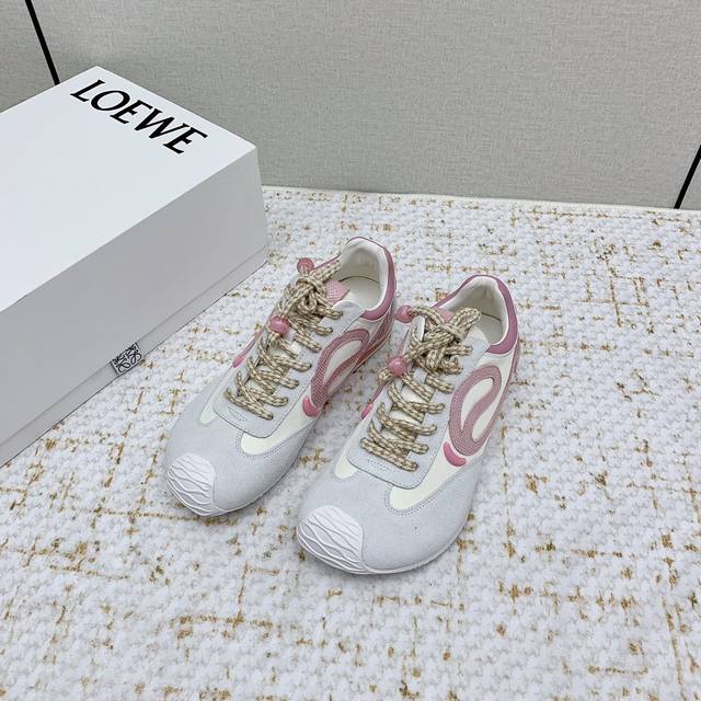 Factory High Version Loewe 25Ss Early Spring New Product Forrest Gump Shoes Ball