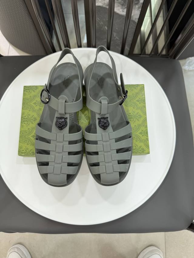 Matte Version Has Quantity And Price Size: 37-46 The Latest Version Of Tpu Versi