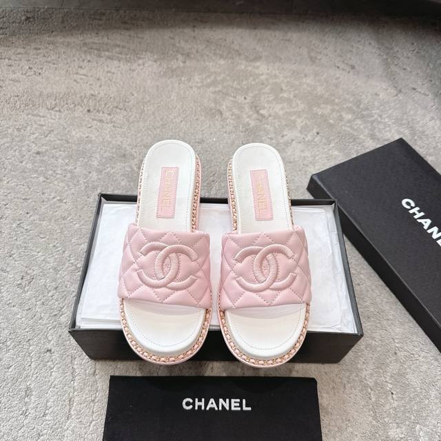 Chanel Chanel 2025 Spring Counter Top Thick Heel Diamond Chain Double C Embroide