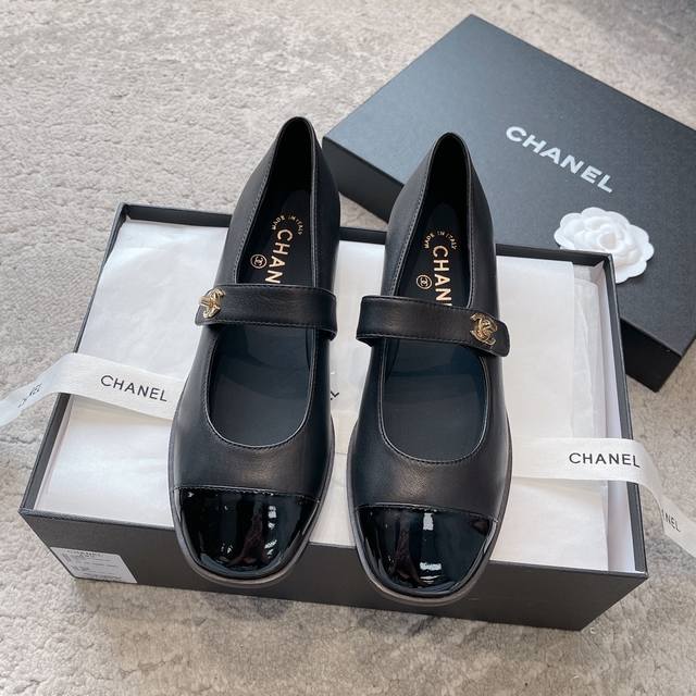 Chanel Chanel's Classic Diamond-Quilted Mary Jane Patent Leather Mary Jane It's