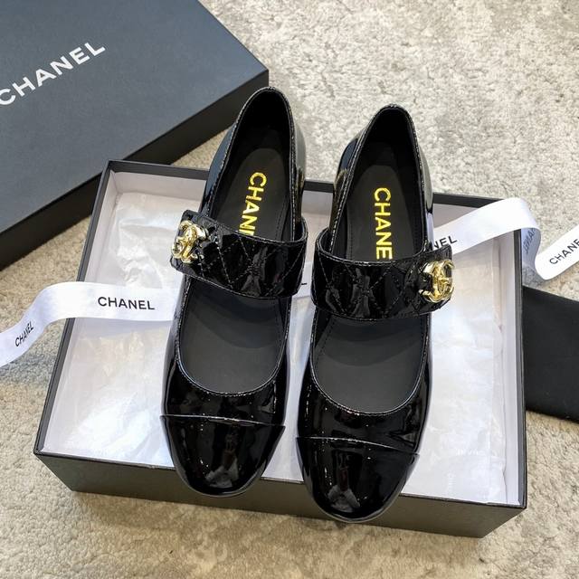Chanel Chanel's Classic Diamond-Quilted Mary Jane Patent Leather Mary Jane It's
