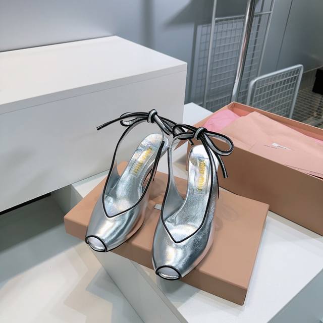 High Quality Factory! Top Quality Miumiu 25 Spring And Summer New Retro High-Hee