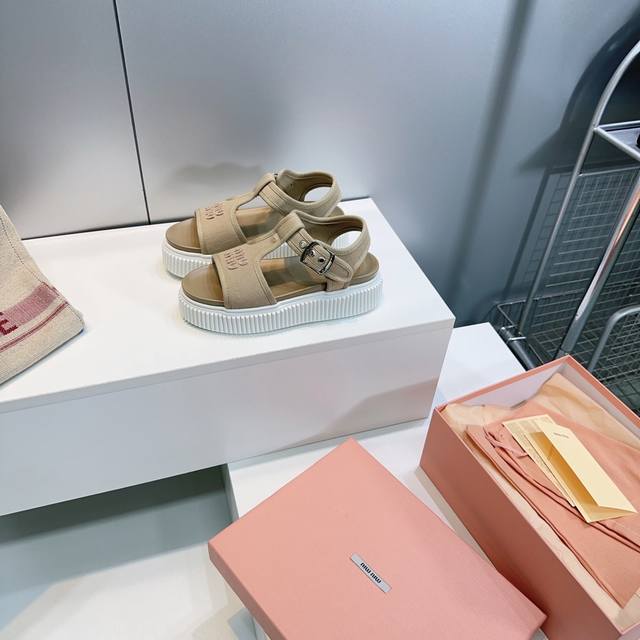 High Quality Factory! Top Quality Miumiu 2025 New Platform Thick-Soled Canvas Si