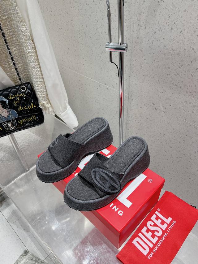 Diesel Niche Fashion Brand Thick-Soled Slippers Who Hasn't Got Diesel's Matching