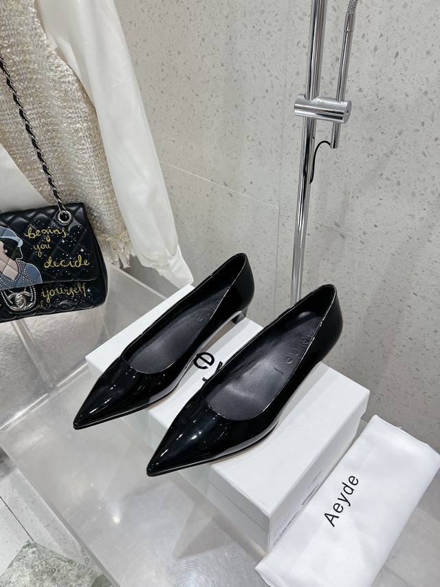 Aeyde Simple And Fashionable Single Shoes Super Comfortable! Very Comfortable! I