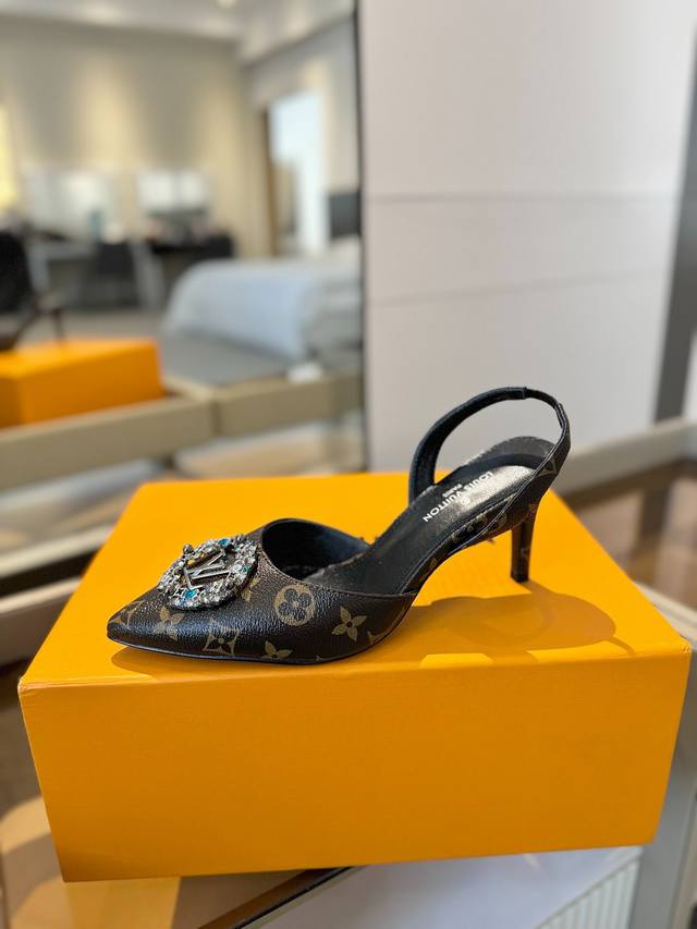 Price: 2025 Latest L Home Early Spring Style Counter Latest Catwalk Official Web