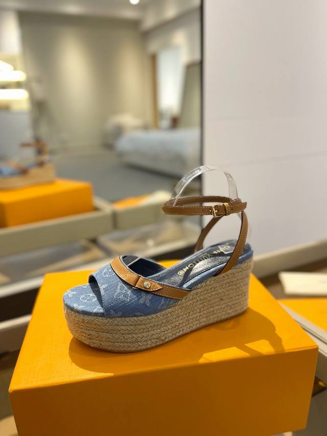 Price: Lv 2025 Latest Catwalk Thick-Soled Hemp Rope Sandals Hong Kong Original P