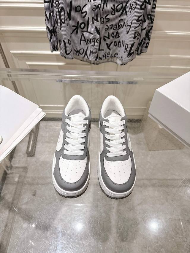 Alo Yoga 2025S New Couple Style Panda Color Matching Thick-Soled White Shoes Cas