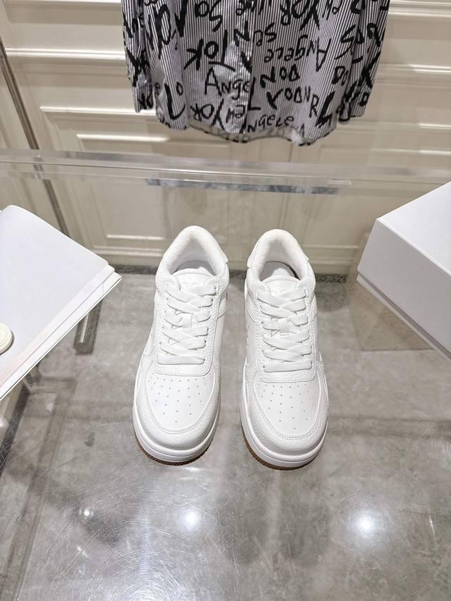 Alo Yoga 2025S New Couple Style Panda Color Matching Thick-Soled White Shoes Cas