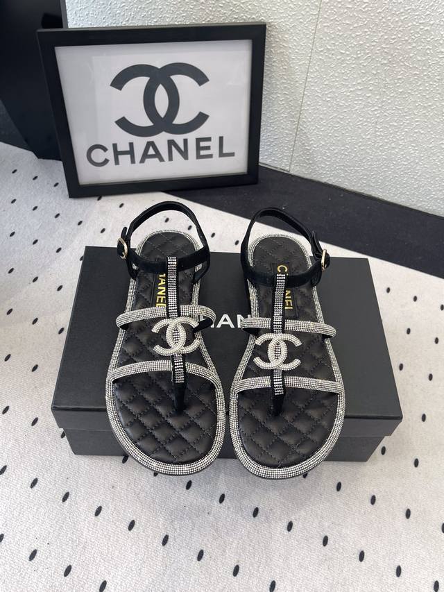 Chanel's New Spring And Summer Chain Sandals Are Recommended By Many Internet Ce