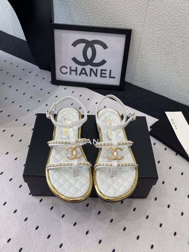 Chanel's New Spring And Summer Chain Sandals Are Recommended By Many Internet Ce