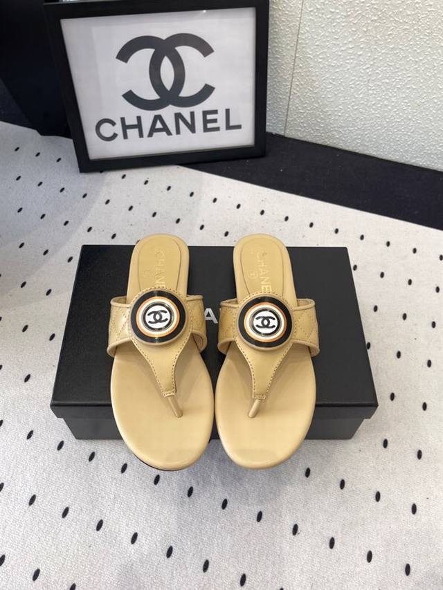 Chanel Spring And Summer New Flat Slippers High Version Shipped Summer Flip Flop