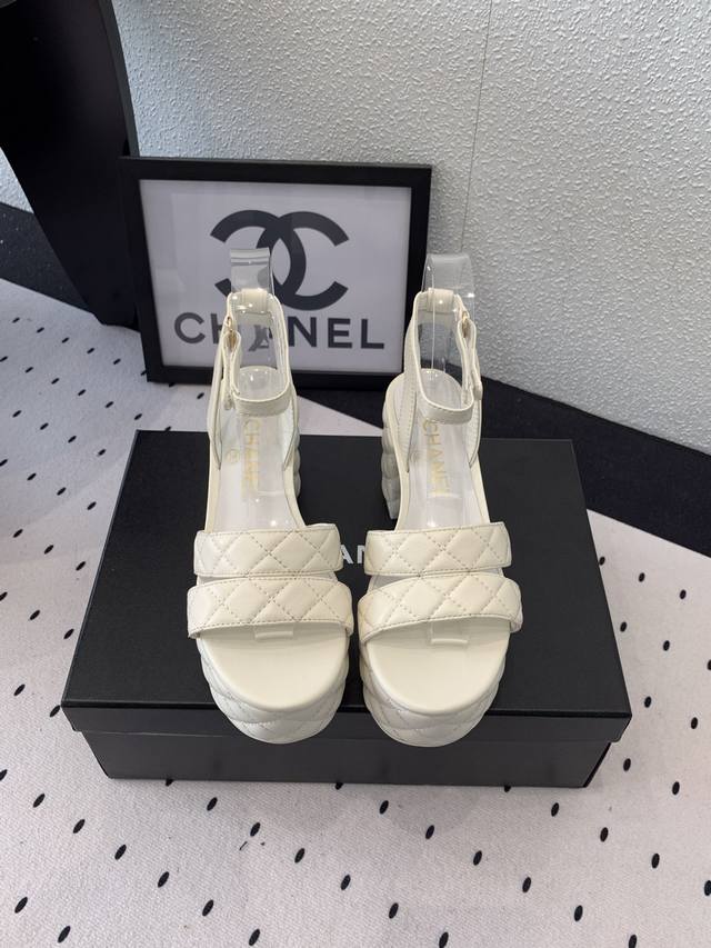 Chanel New Early Spring Sandals High Version Shipped On Major Social Platforms,