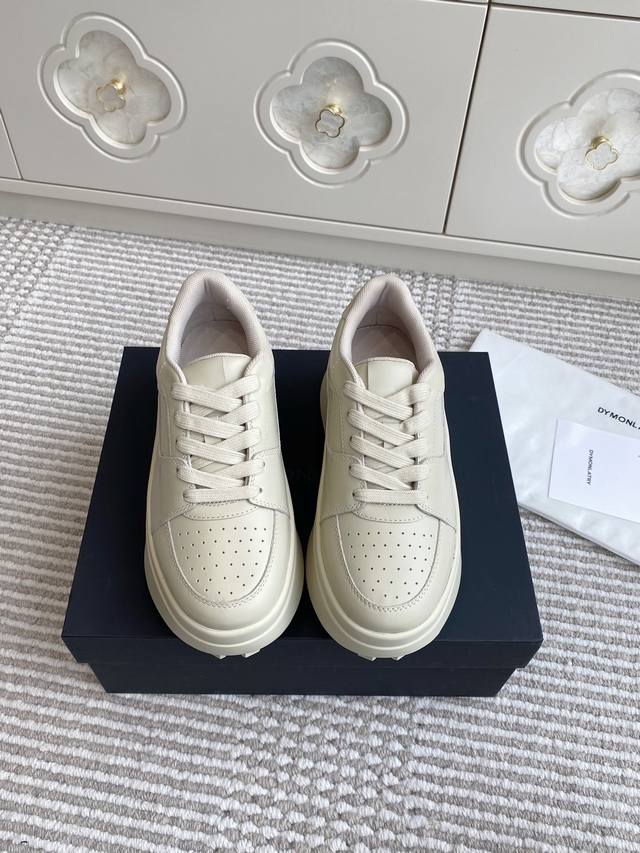 Simple And Advance D Can't Resist This Clean And Relaxed Feeling The White Shoes