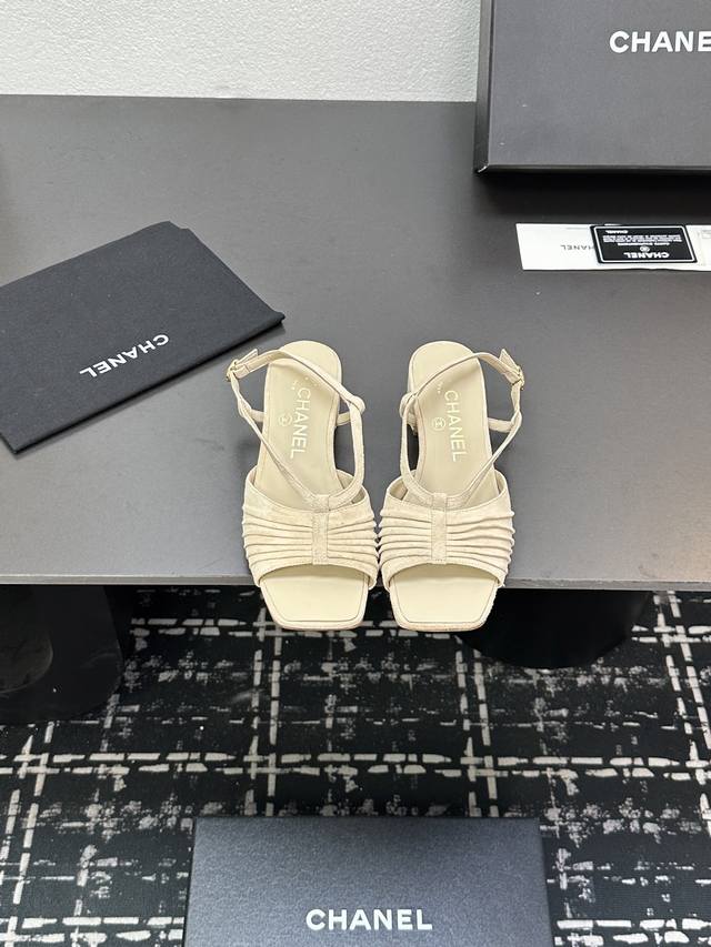 2025 A Versatile Series Worn By Many Celebrities And Internet Celebrities, And P