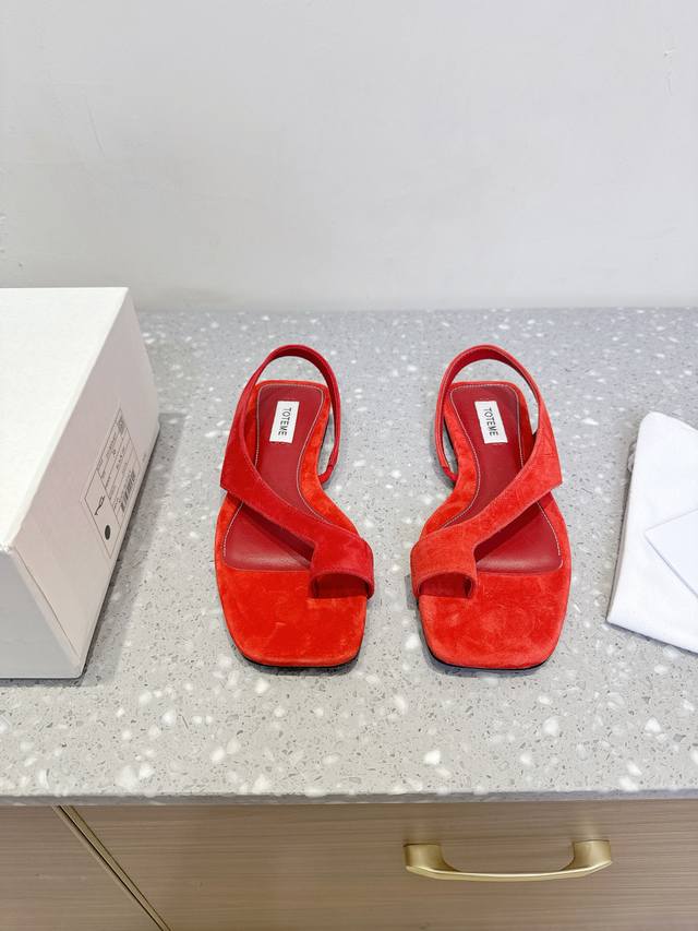 Flat Toteme Niche Fashion Brand 25Ss Spring And Summer New Flat Square Toe Flip