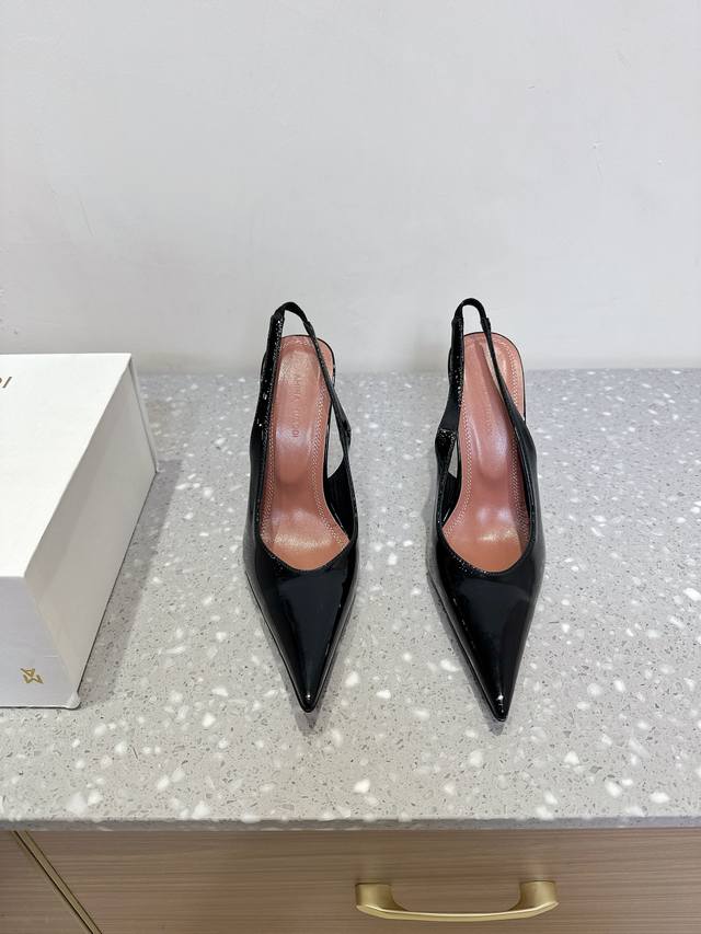 Amina Muaddi Amina 25Ss Spring And Summer New Pointed High-Heeled Sandals Are Th
