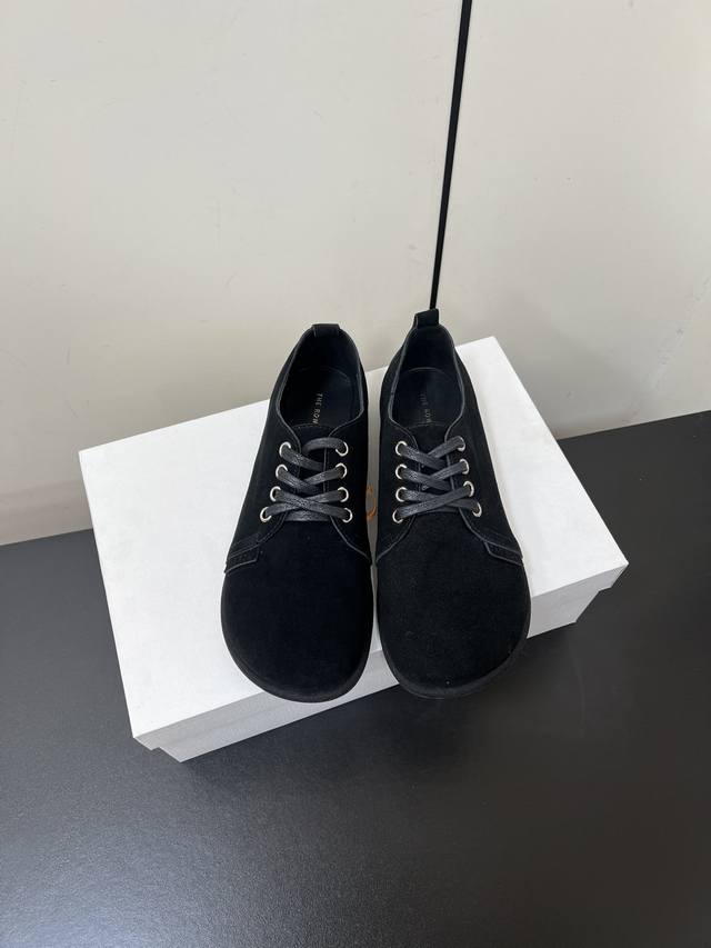 Therow Simple And Cute Big Round Toe Flat Bottom Comfortable Genuine Leather Lac