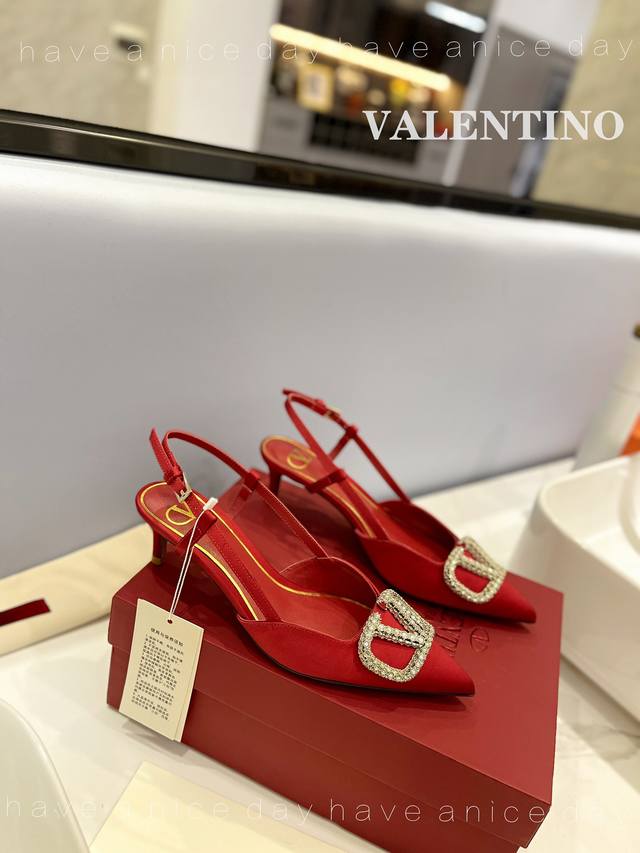 Valentino Latest Silk Backless Sandals Imported Silk Sandals With Diamond Buckle