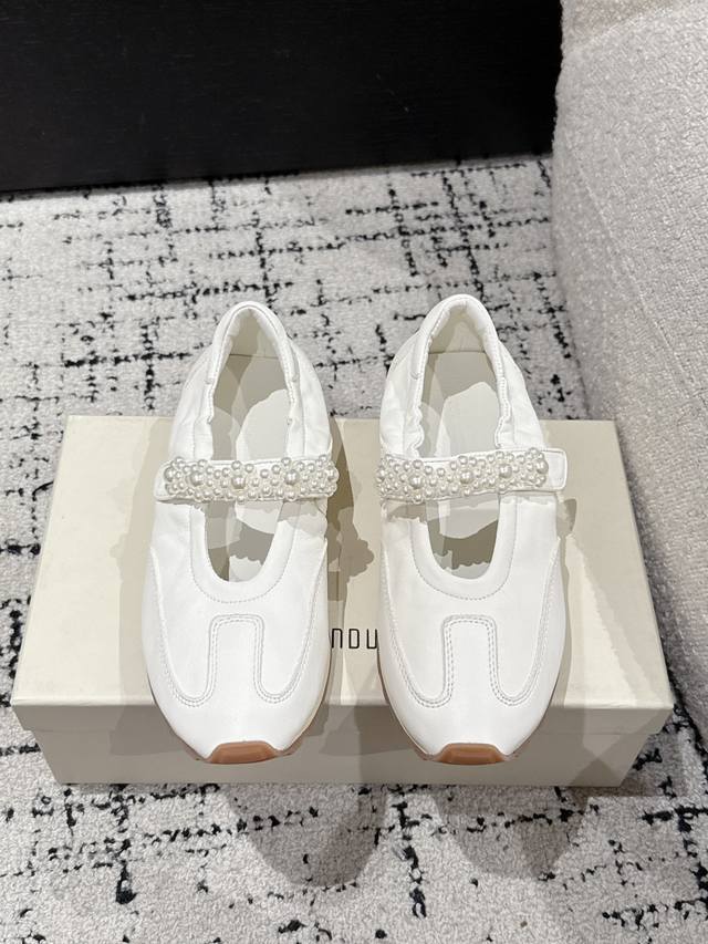 Foot Industry Trendy Brand 25 Latest Retro Pearl Mary Jane Casual Sports Shoes C