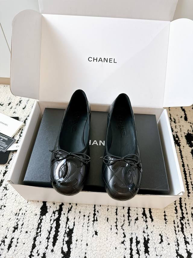 Top Purchasing Black And White Kangpeng Shoes Flat Shoes The Counter Catwalk Sty
