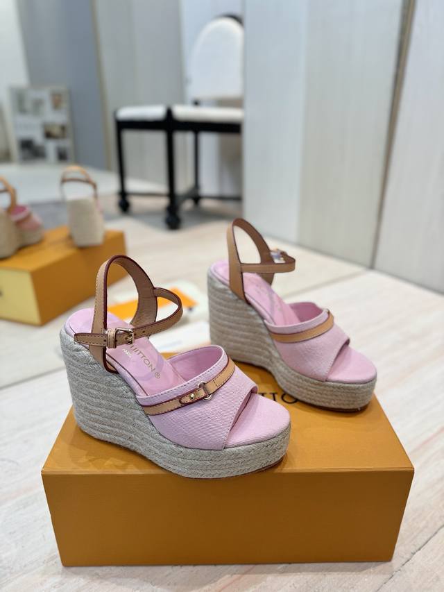 Factory Price Pp: Top Version Lv Louis Vuitton 25 2025 Spring And Summer New Top