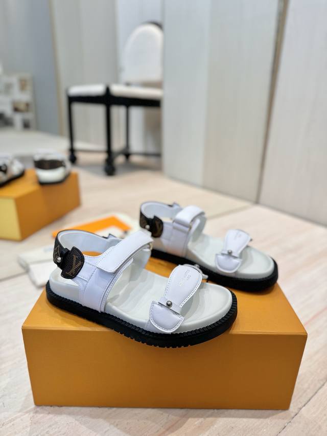 Factory Price Pp: Lv Louis Vuitton L's Chameleon Comfort Series, Old Flower Sand