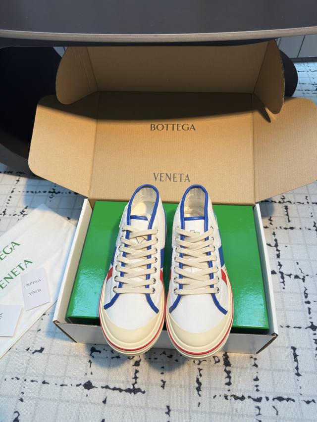 Botteg* Veneta Bv25Ss New Retro Eliot Sneakers Are Instantly Popular As Soon As