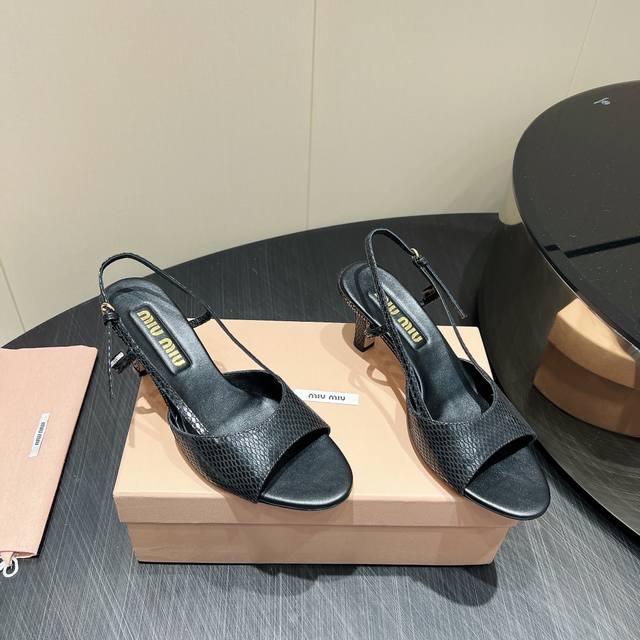 Factory: Exclusive Top Version Miu Miu 2025Vs Spring And Summer New Sandals Seri