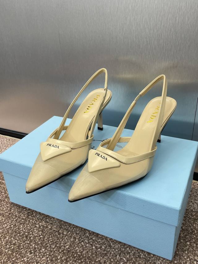 Factory P Price P Prada 2025 Spring And Summer Catwalk New High-Heeled Pointed T