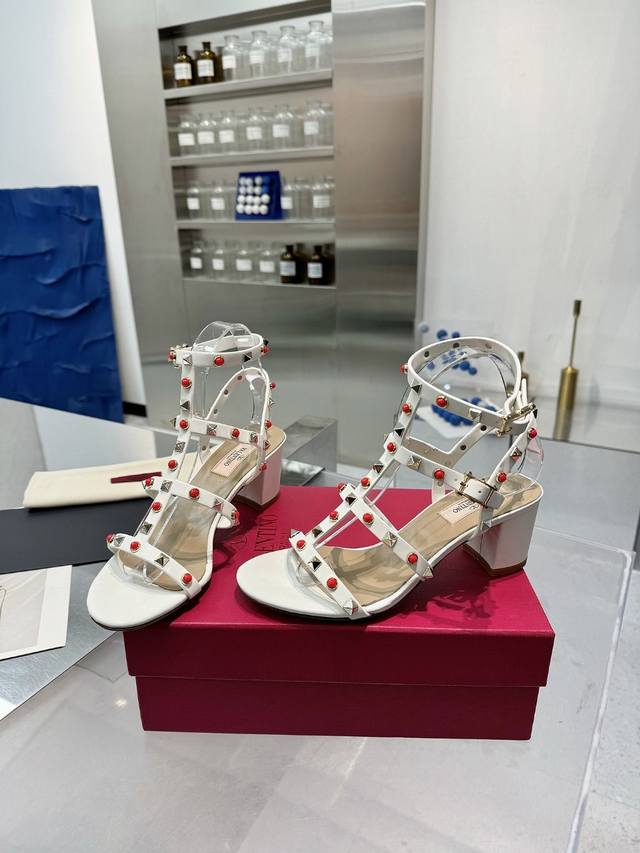 Factory P Valentino Classic Rivet Sandals Fashion Thick Heel 6.5Cm Upper Mixed S