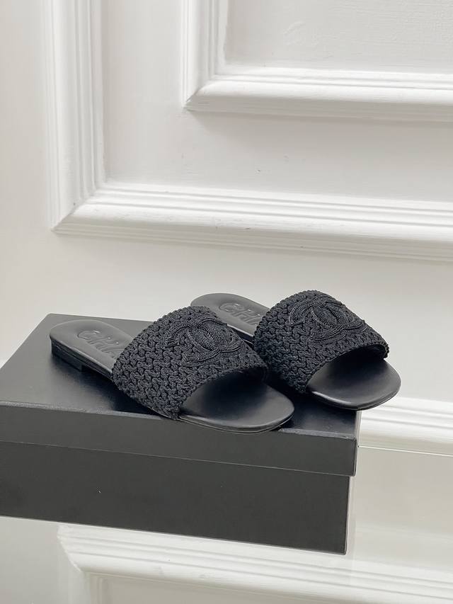 Chanel Woven Flat Slippers Are Full Of Summer Atmosphere The Woven Surface Is Br