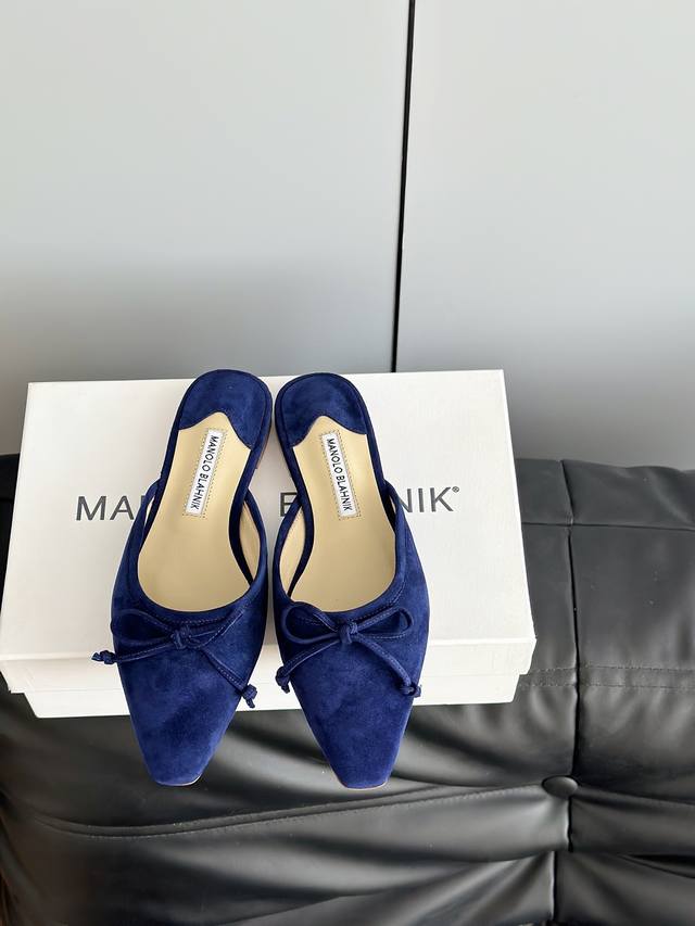 Manolo Blahnik Mb Bow Mule Slippers Mb Has Many Colors And Materials, And Keeps
