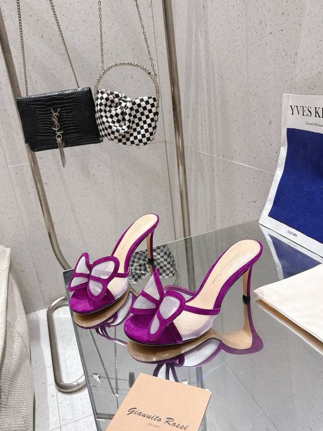 Slippers Series 2025 This Pair Of High-Heeled Slippers The Minimalist Elle And G