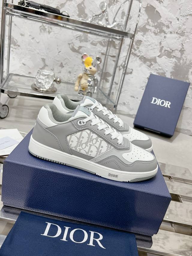 Male Low-Top# Dior Jacquard Embroidery Series Top Version High-Low Top Casual Sn