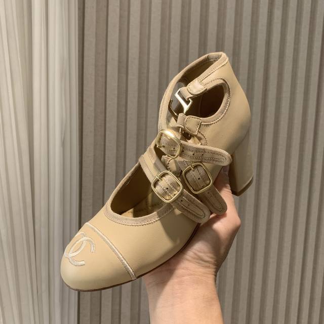 Chanel Mary Jane Single Shoes Square Heel High Heel Series The Counters Are Simp