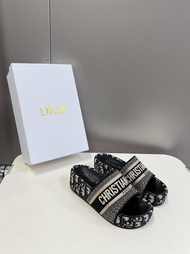 Top Version Dior Classic Cotton 3D Embroidered Print Thick-Soled Sandals, Evergr