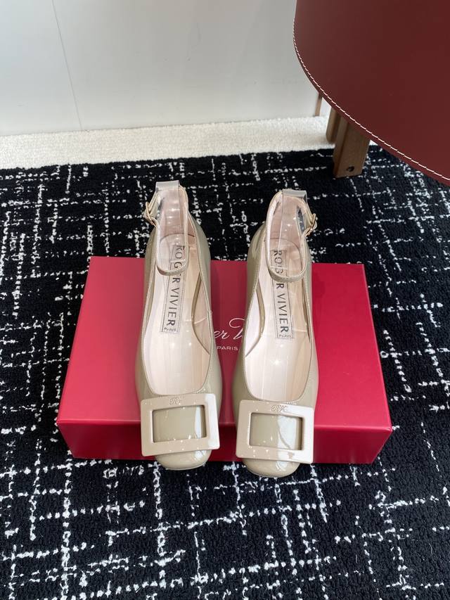 Purchasing Level Roger Vivier Rv 25Ss New Painted Square Buckle Single Shoes Fou
