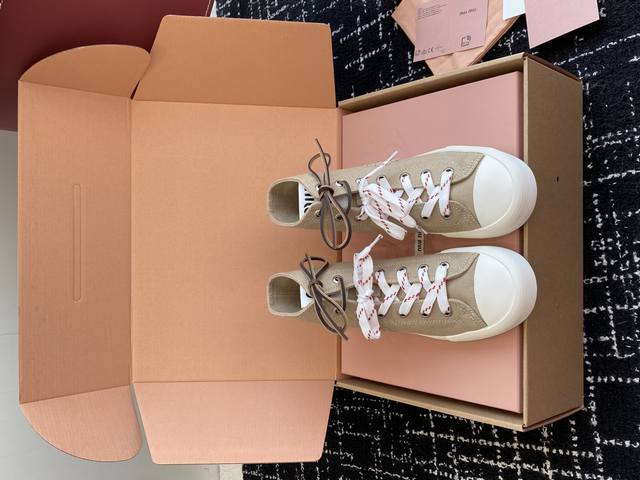 Purchasing-Level Unified Official Website Synchronized Box Packaging Miumiu Miu