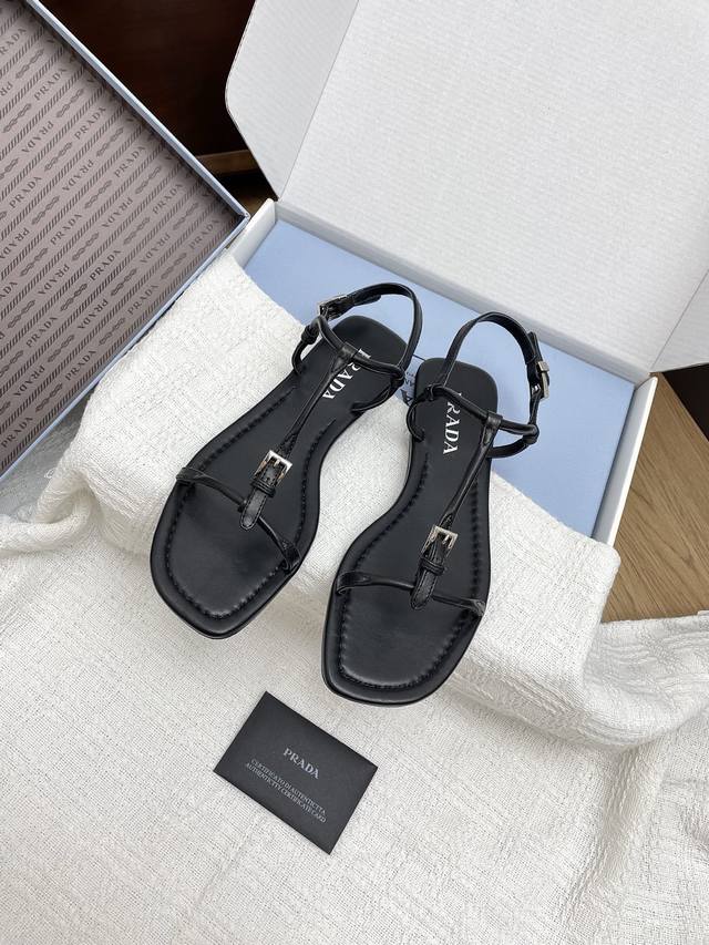 Prada Prada 2025 Latest Spring And Summer New Flip Flops Lightweight, Comfortabl