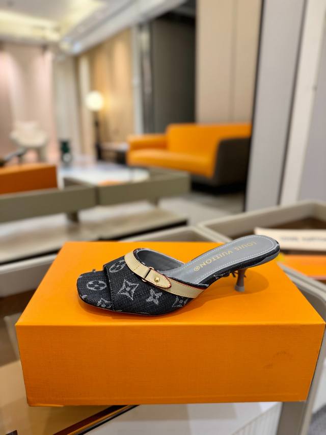 Price: The Latest L's Latest Paris Catwalk Slippers, Exclusive Style, Perfect La