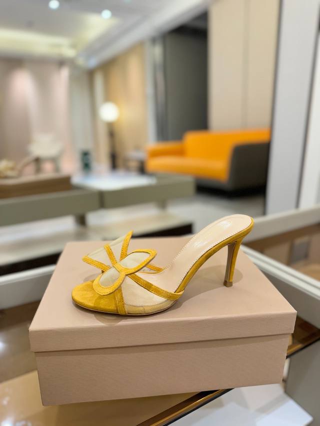 Price: {Slippers} Gianvito Rossi 2025 This Pair Of High-Heeled Slippers The Mini