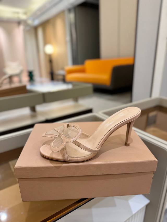 Price: {Slippers} Gianvito Rossi 2025 This Pair Of High-Heeled Slippers Minimali