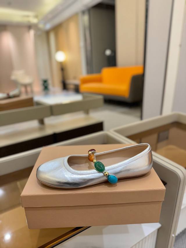 Price: Gianvito Rossi 2025 Spring And Summer New Rossi Gr Gem Ballet Flat Mary J